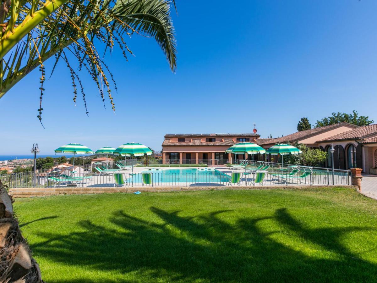 Holiday Home Il Corbezzolo-3 By Interhome San Vincenzo Exterior photo